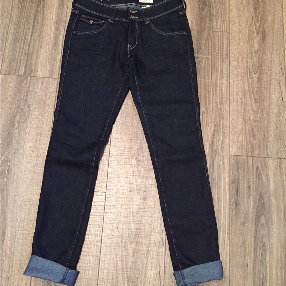 Brand new dark jeans, skinny fit. Size 28